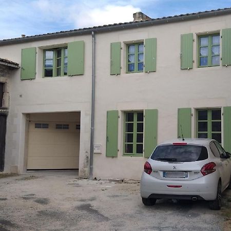 Suite De Charme Dans Une Maison Charentaise Cozes Buitenkant foto