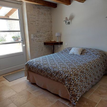 Suite De Charme Dans Une Maison Charentaise Cozes Buitenkant foto