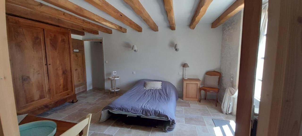 Suite De Charme Dans Une Maison Charentaise Cozes Buitenkant foto
