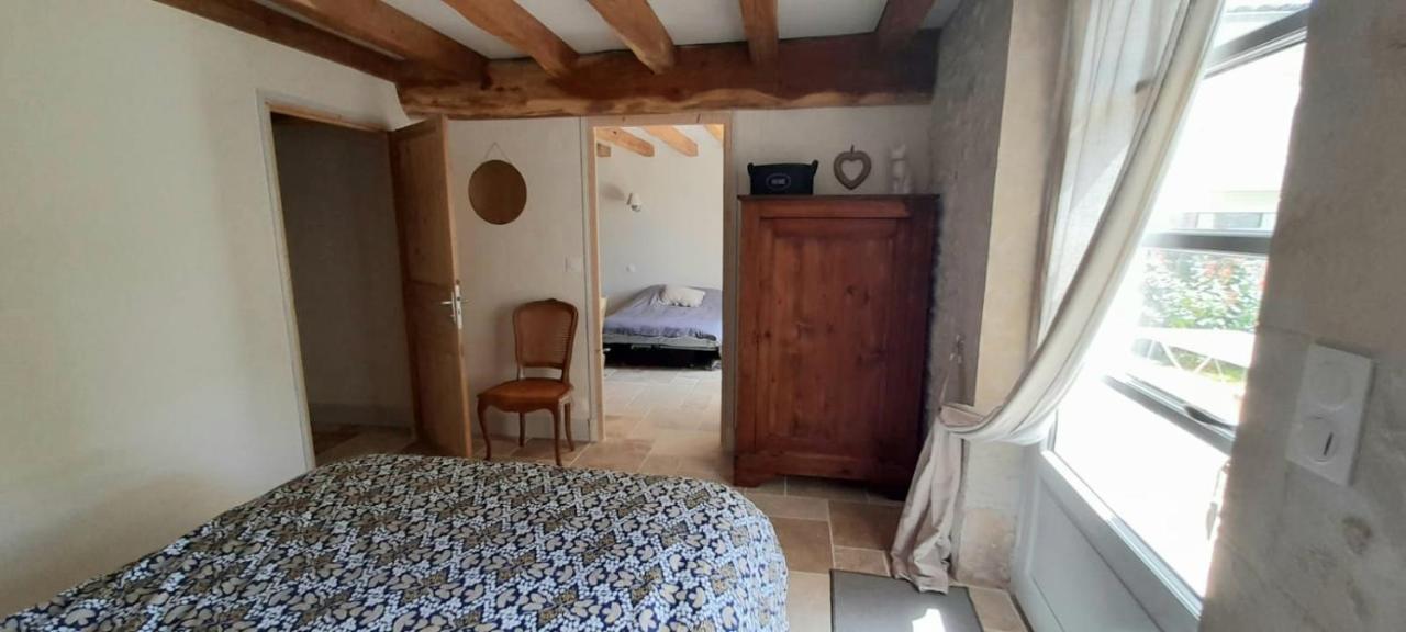 Suite De Charme Dans Une Maison Charentaise Cozes Buitenkant foto